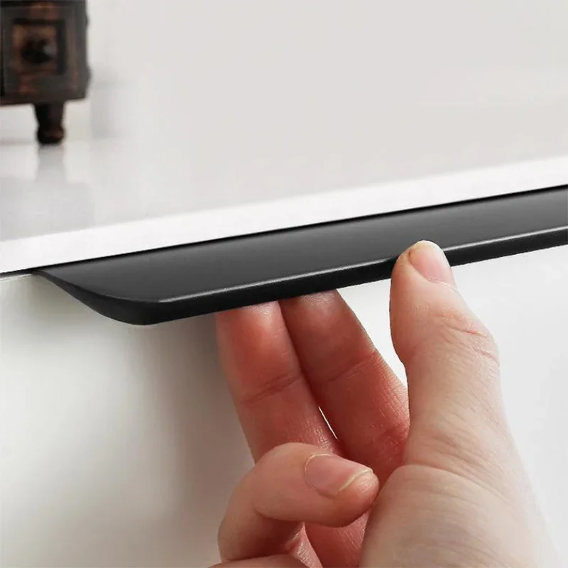 Minimally Designed Door Handle - Restoration Hardware Furniture Used ulasan dan harga